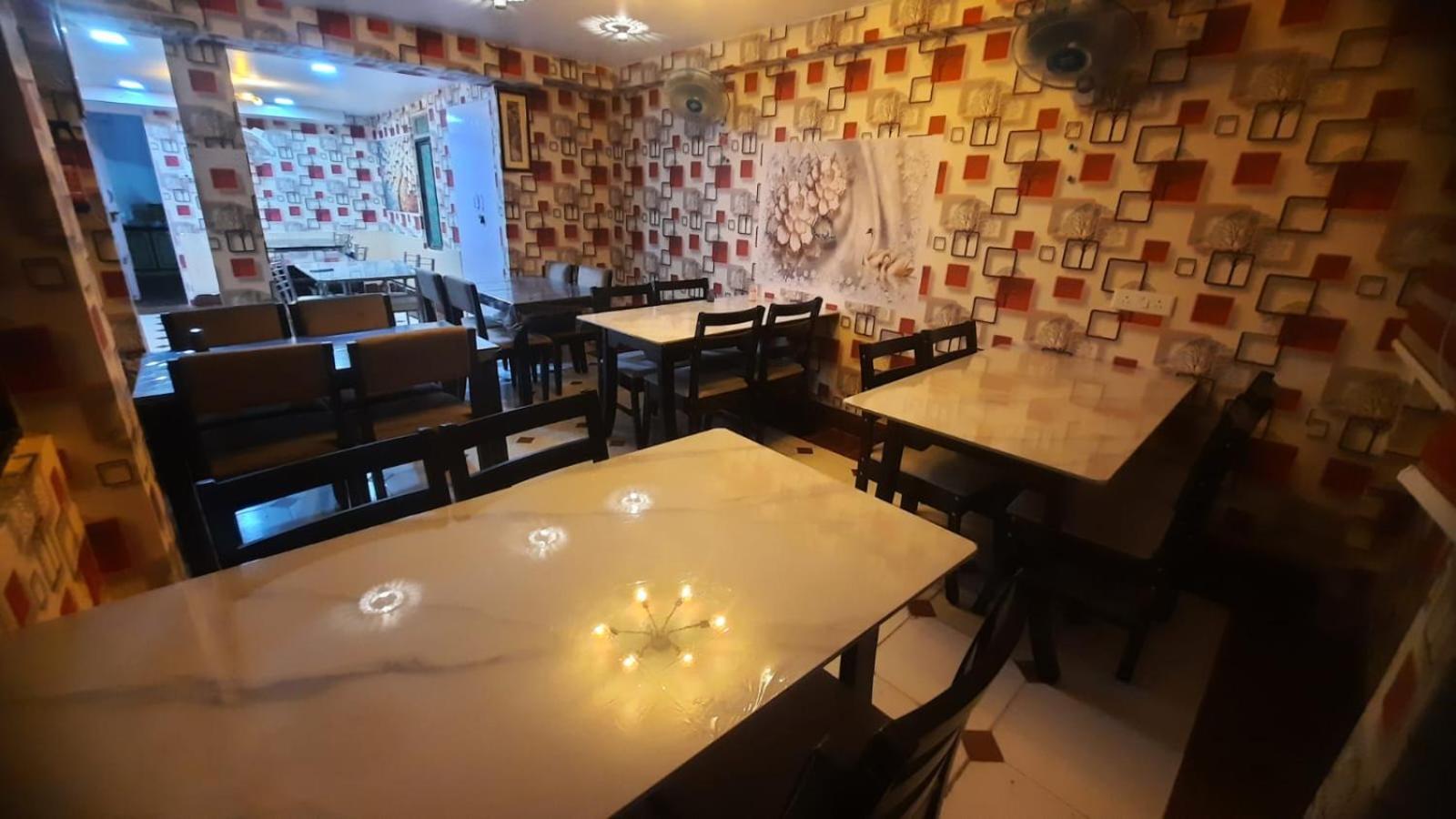 פורי Hotel The Finch מראה חיצוני תמונה