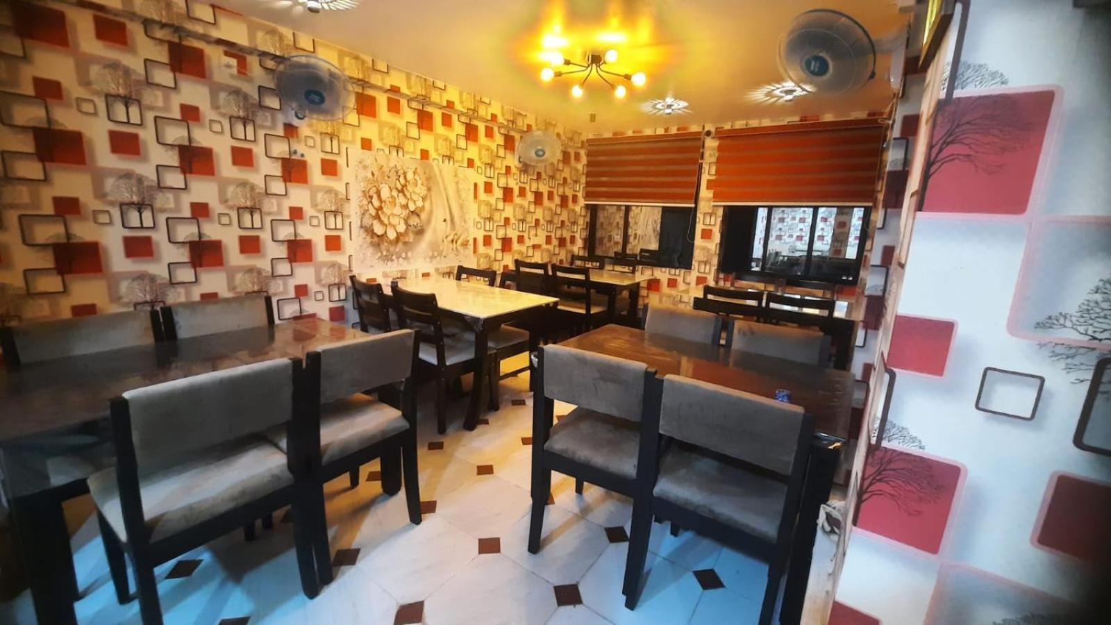 פורי Hotel The Finch מראה חיצוני תמונה