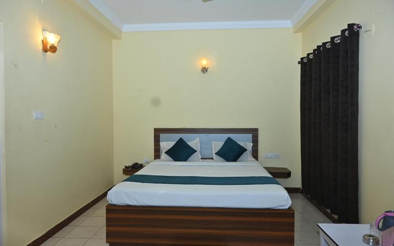 פורי Hotel The Finch מראה חיצוני תמונה